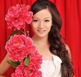 �̵��׶ذ���֮��Ů�˶�Ա(��ͼ)