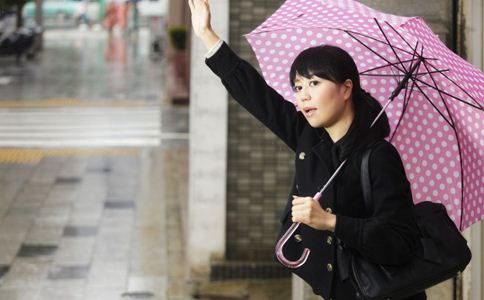 ���̺���η��� ������Ч���û�����Ǯ