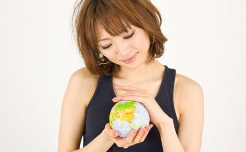 Ů����ӵ�н������ӹ� �ͱ����˺�������