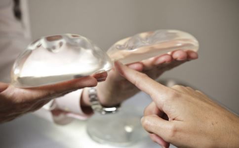 �۲���֬���� ������������