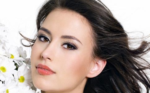 �ж��¾��Ƿ�������4���׼