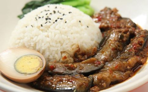 Ӧ����ô�Բ������������