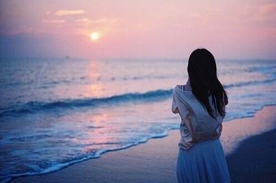 ����Ů���߰��ְ����ĸ���ǩ����˵˵