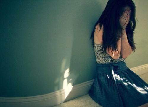 女生情绪低落时的说说 总会有一个人让你疼了心脏