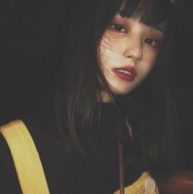 Ů������ǩ���䵭����