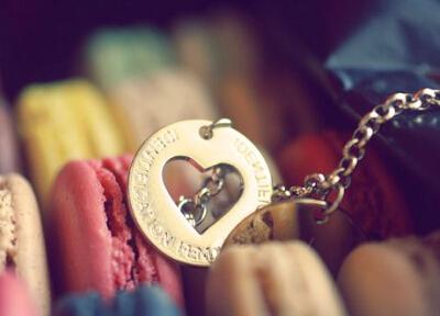 经典霸气爱情说说 我劫婚你走吗