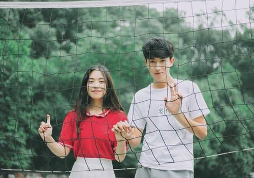 ?热恋中的情侣幸福个性签名暖心告白