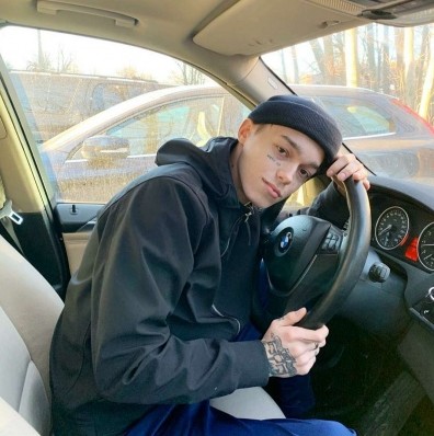 Ӣ�ľ���Ψ����־�ľ��Ӿ�ѡ