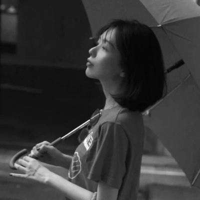 ���ڸ��Ժڰ�Ů��ͷ��-