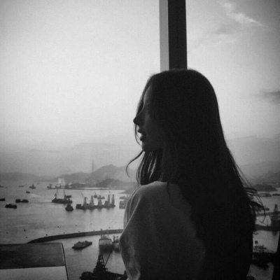 ���ڸ��Ժڰ�Ů��ͷ��-