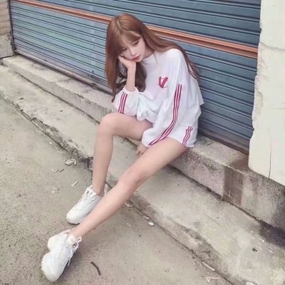 �ɰ�Ů�����ͷ��