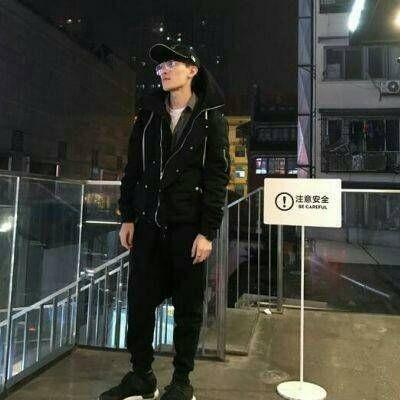 ��ק��������ͷ��ڰ��� ֪������������ҵ�