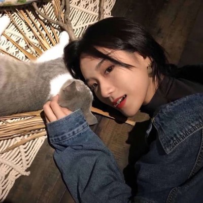 Ұ���Ըе�Ů��ͼƬ