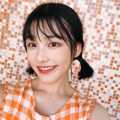 Ұ���Ըе�Ů��ͼƬ