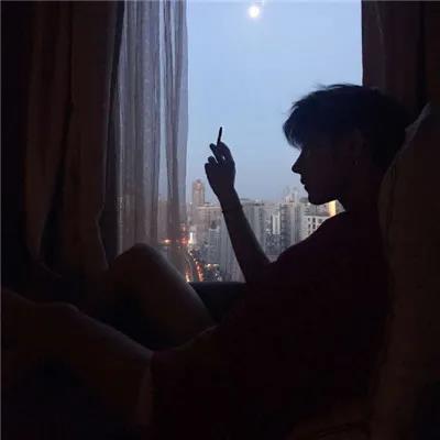 ���԰��ߵ������˸�ͷ���ߵ�ɢ��-�ɰ���