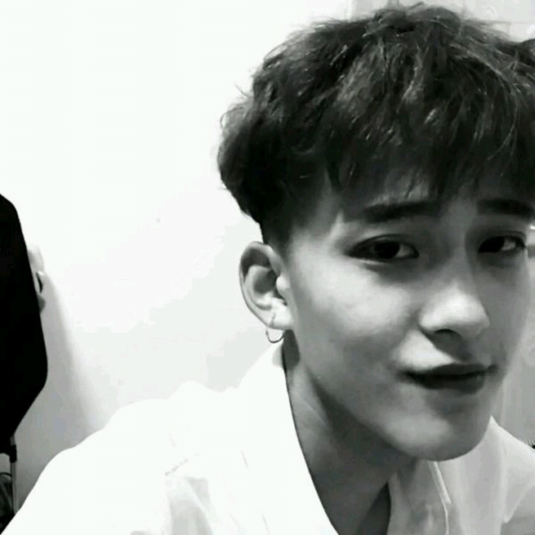 ˧�������ڰ׸���ͷ��-����˭�����Ե�����