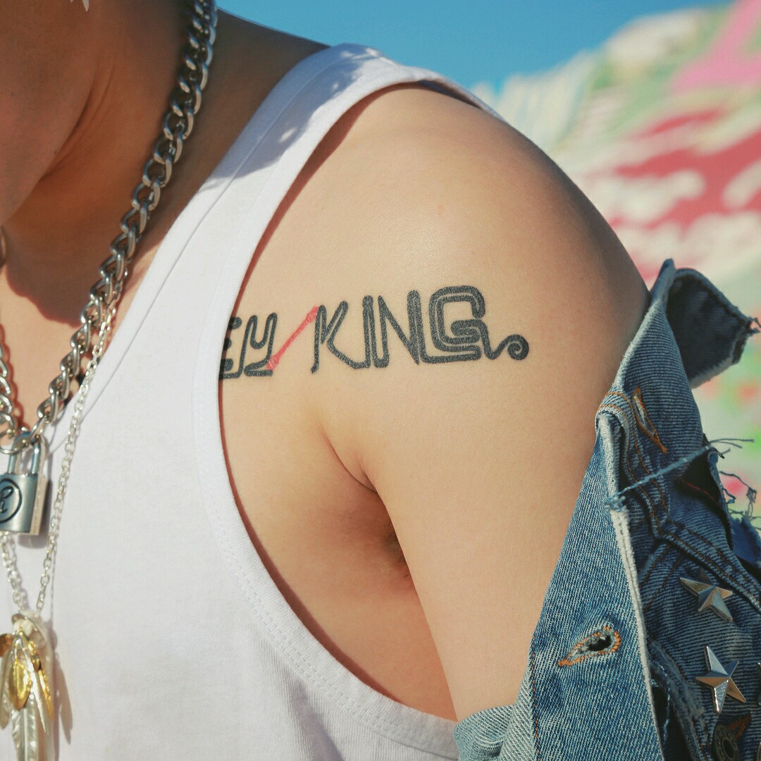 ˧�������ڰ׸���ͷ��-����˭�����Ե�����