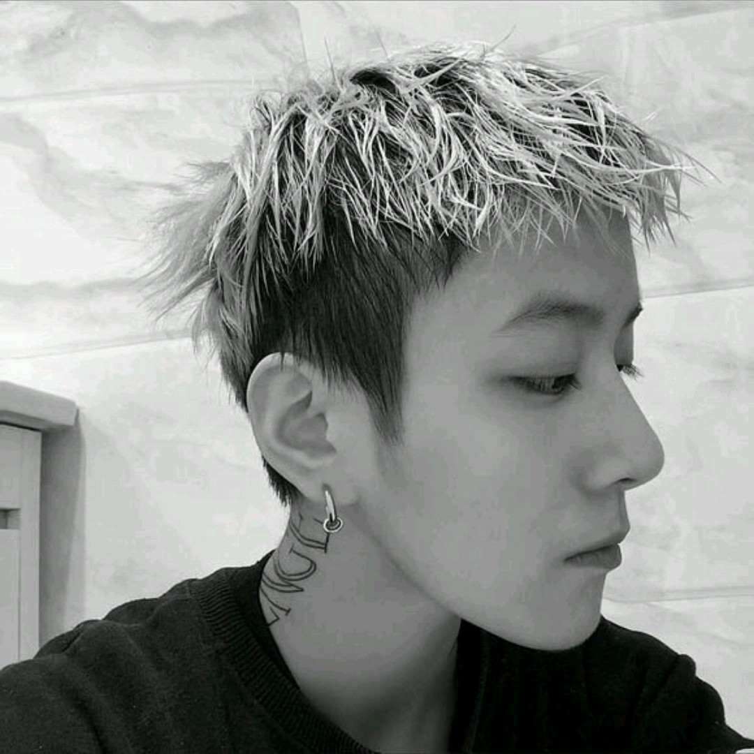 ˧�������ڰ׸���ͷ��-����˭�����Ե�����