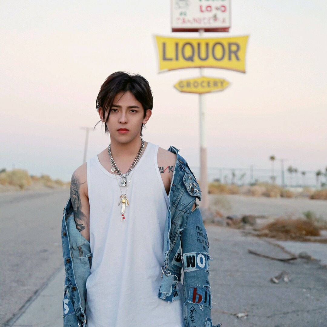 ˧�������ڰ׸���ͷ��-����˭�����Ե�����