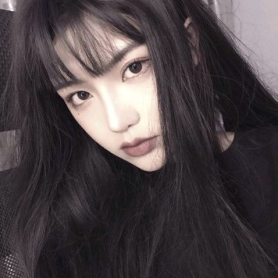 ����������Ů��΢��ͷ��