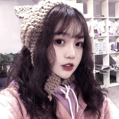 ����������Ů��΢��ͷ��