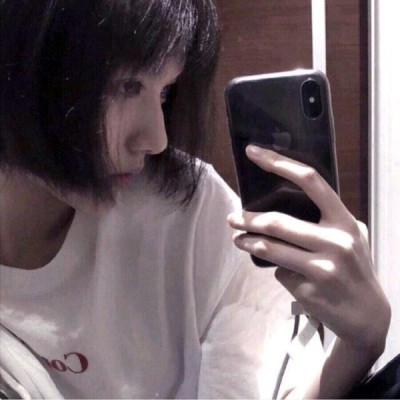 ����������Ů��΢��ͷ��