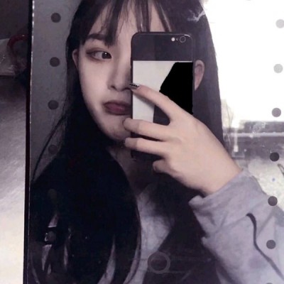 ����������Ů��΢��ͷ��