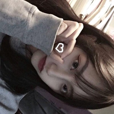 ����������Ů��΢��ͷ��