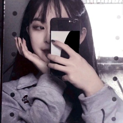 ����������Ů��΢��ͷ��