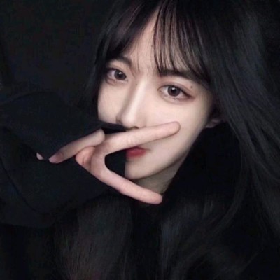 ����������Ů��΢��ͷ��