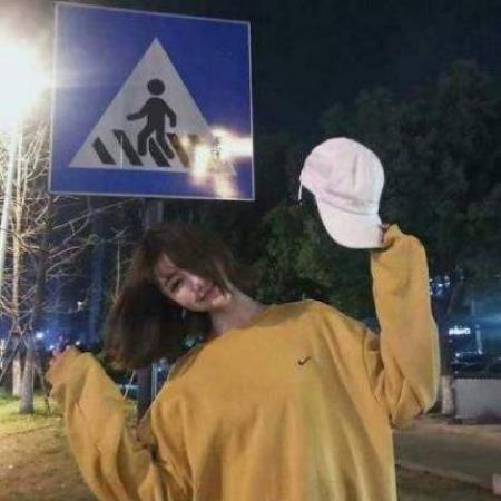 ������С�¶�΢������ͷ��һ��һŮ-�ɰ���