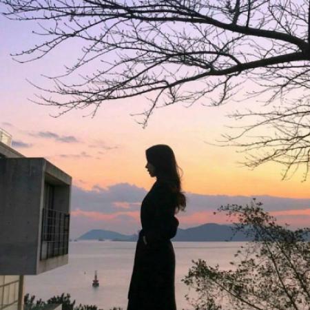 ������С�¶�΢������ͷ��һ��һŮ-�ɰ���