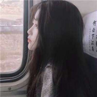 �����ؿɰ����µ�СŮ��ͷ��