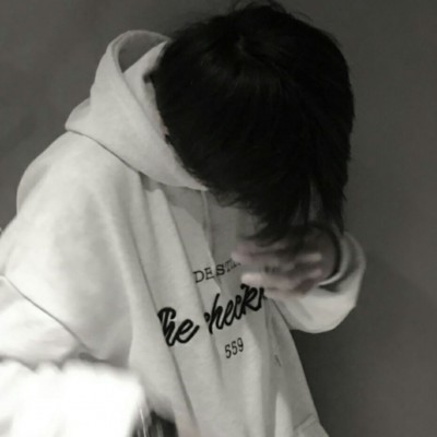 ʧ��ҹ��ĺڰ�����ͷ��