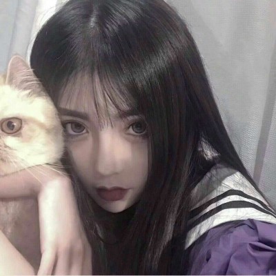 ������ÿ���Ů��ͷ��