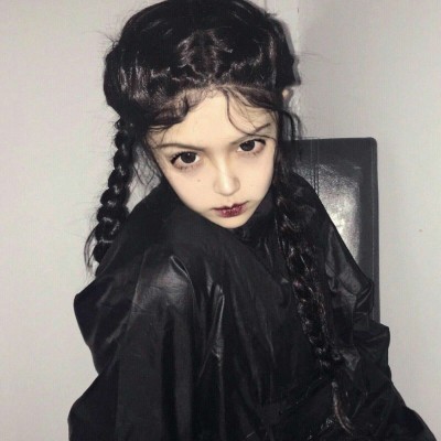 ������ÿ���Ů��ͷ��