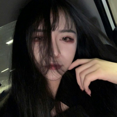 ������ÿ���Ů��ͷ��