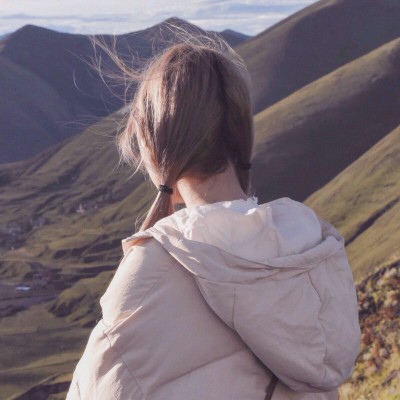 ������ÿ���Ů��ͷ��