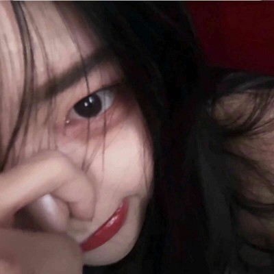 ������ÿ���Ů��ͷ��