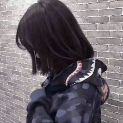 �Ǳ��Խ��Խ��˴˵Ĺ���ͷ��