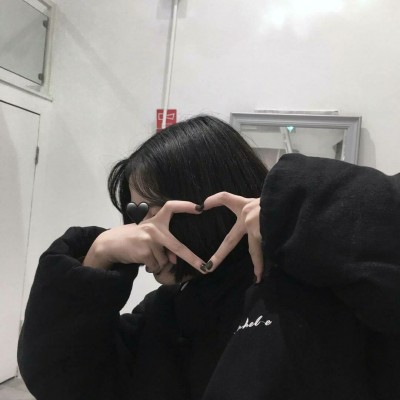 �����տɰ�С����΢��ͷ��