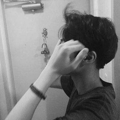 �ڰ������˸�������ͼ