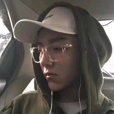 �Ϸ����Ů�İ�����˧������ͷ������