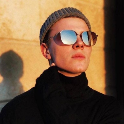 ŷ���˷��˸еĸ�������ͷ��--��Ҫ����