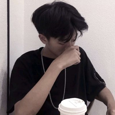 �����˸е������ڰ�ͷ�� ��Ӳ���������