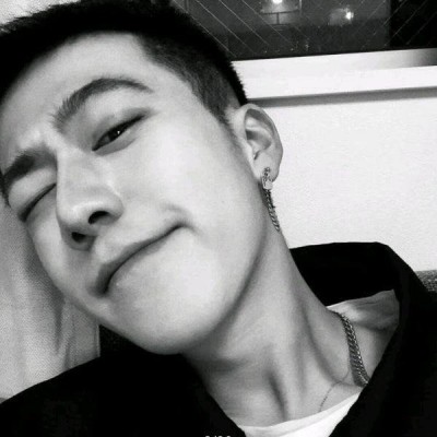 �����˸е������ڰ�ͷ�� ��Ӳ���������