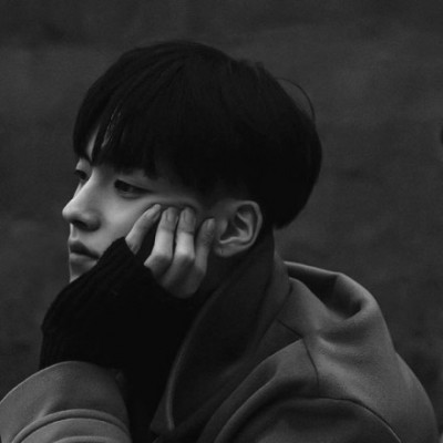 �����˸е������ڰ�ͷ�� ��Ӳ���������