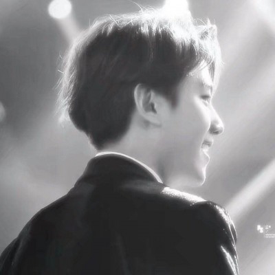 �����˸е������ڰ�ͷ�� ��Ӳ���������