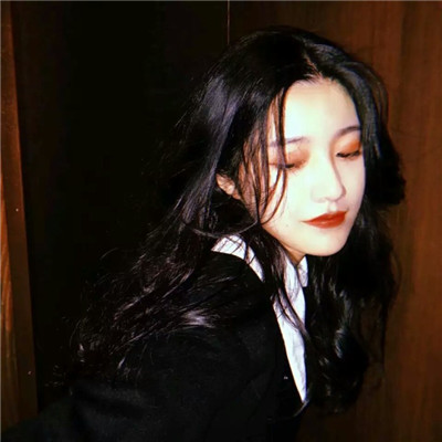 �������䳬קŮ��ͷ�� ���Ƕ��ǳ������С��