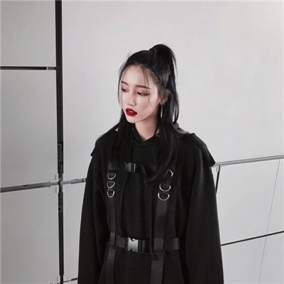 �������䳬קŮ��ͷ�� ���Ƕ��ǳ������С��